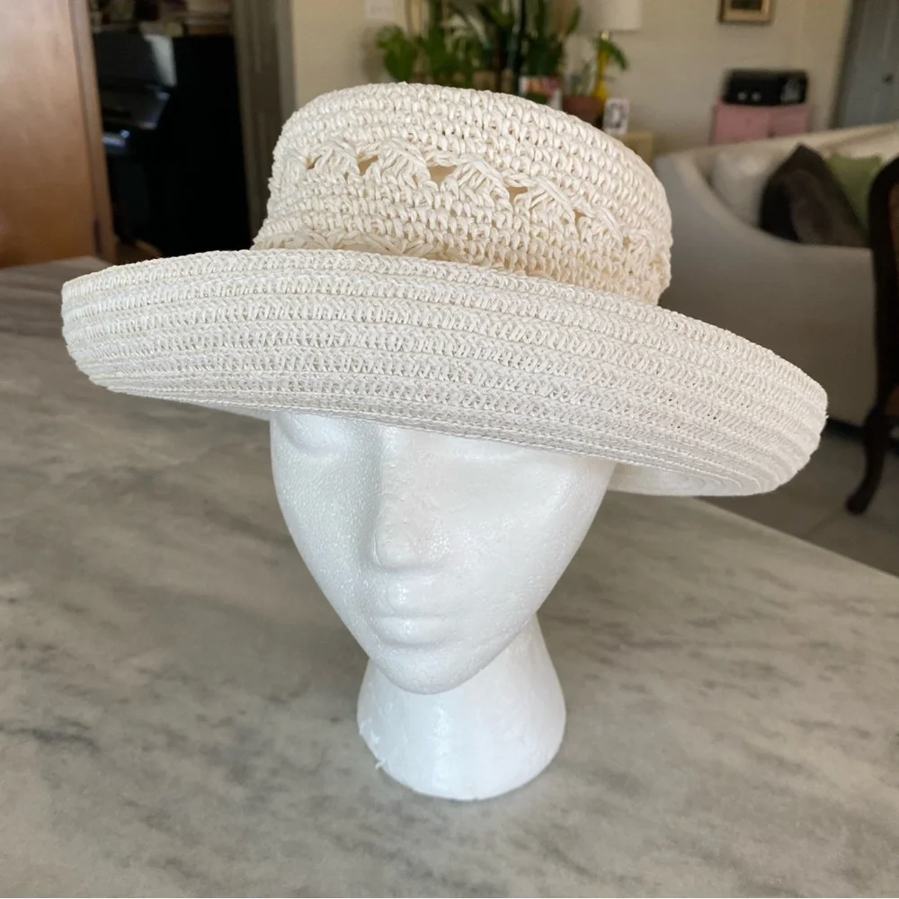 Creamy Winter White Straw Hat Summer Sun Hat Trimmed Ribbon
